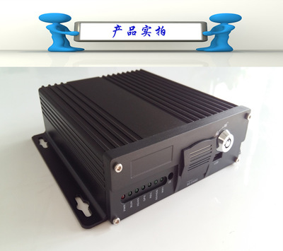 云南车载录像机AHD4路SD卡客车/卡车监控主机 断电存储，行车安全的智能守护者